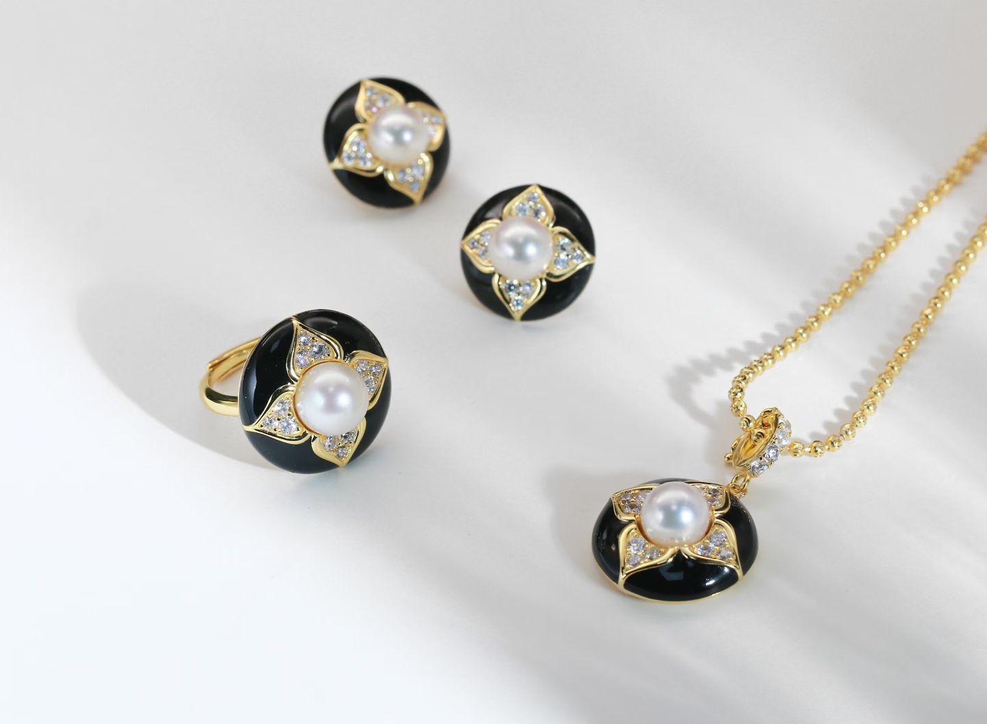 mmexport1760590366219