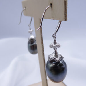 genuine tahitian black pearl sterling silver earrings 275002
